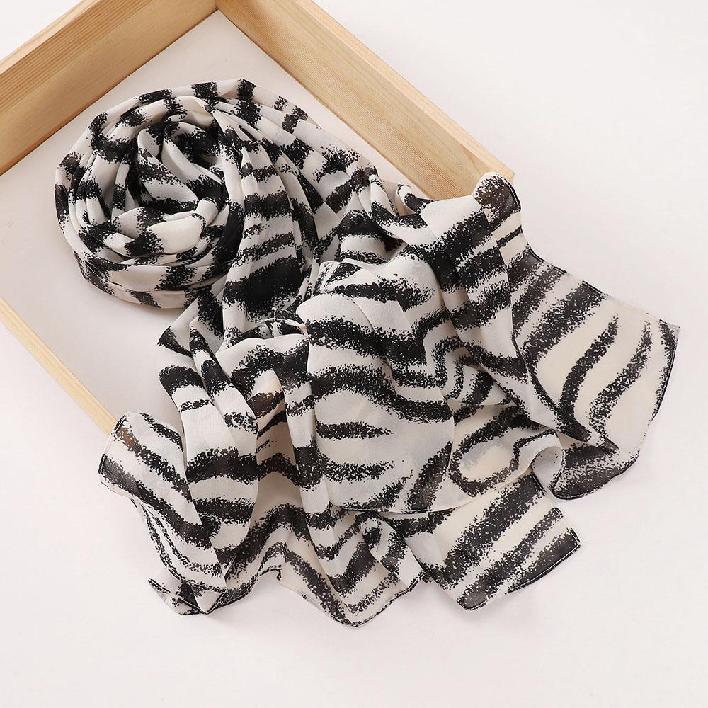 Hot Sale Leopard Print Chiffon Hijab Muslim Women Scarf Breathable Malaysian Headscarf Wraps Shawls Tudung Bawal