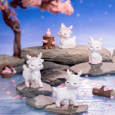 Mini Pink Deer Statue Cute Decorative Miniatures Micro Landscape Resin Fruit Baskets Home Desktop Ornaments