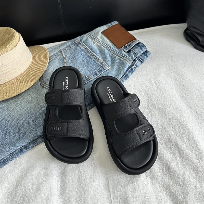 

Thick-soled Velcro one-word slippers for women to wear 2025 summer new fashion versatile casual beach cool slippers for women 40 чёрный