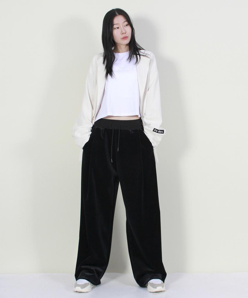 Deumakeu Velvet Side One-Pleat Real Wide Pants Black
