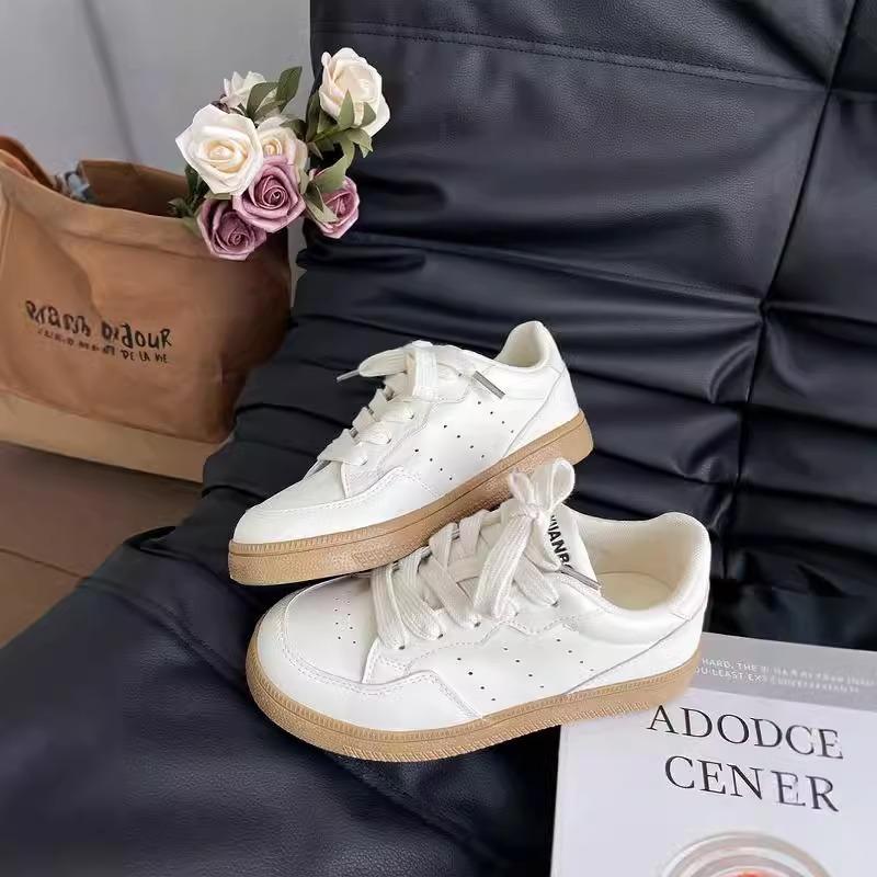 Casual Versatile Board Shoes Women's 2025 New Autumn Thin-soled Flat-bottomed Breathable Korean Round Head Sports Ins Little White Shoes