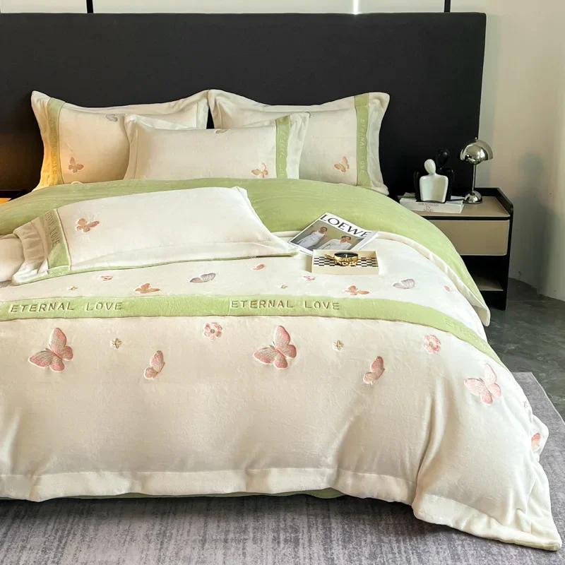 

Комплект из четырех предметов из молочного флиса класса люкс 2025 года, зимнее высокограммовое вышитое утолщенное теплое высококачественное постельное белье 1.5m sheet 4pcs