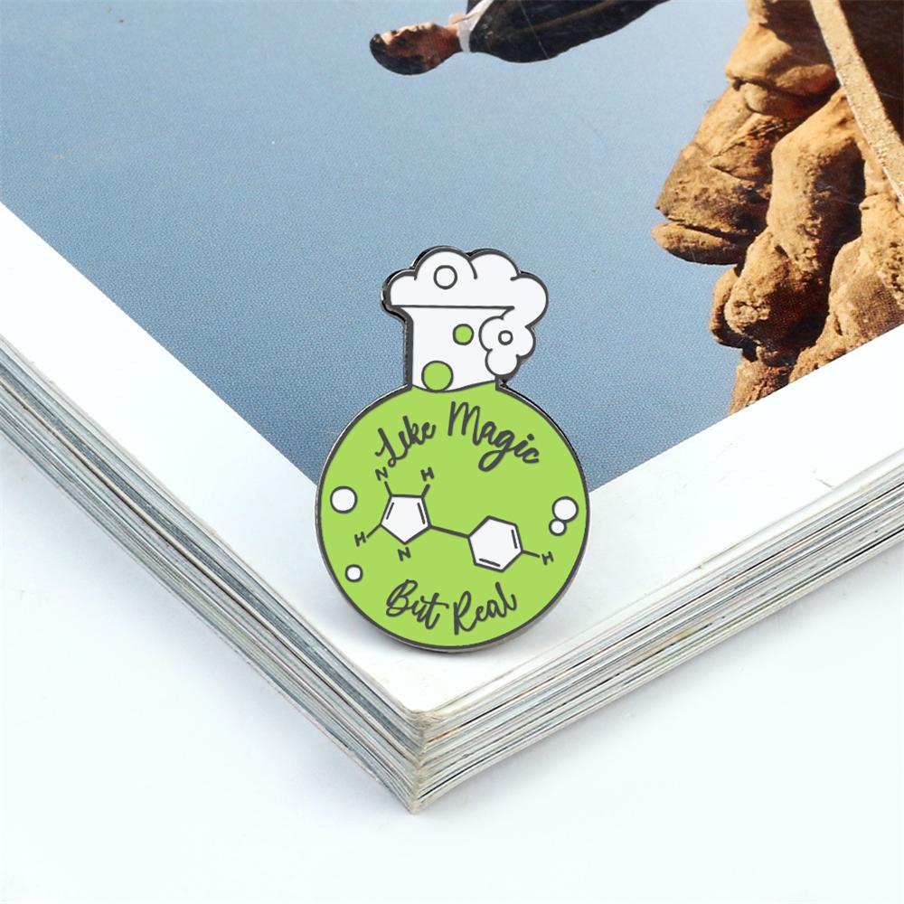 Cartoon Science Brooch Cute Funny Chemical Scientific Experiment Test Tube Beaker Enamel Pin for Student Bag Lapel Badge Jewelry