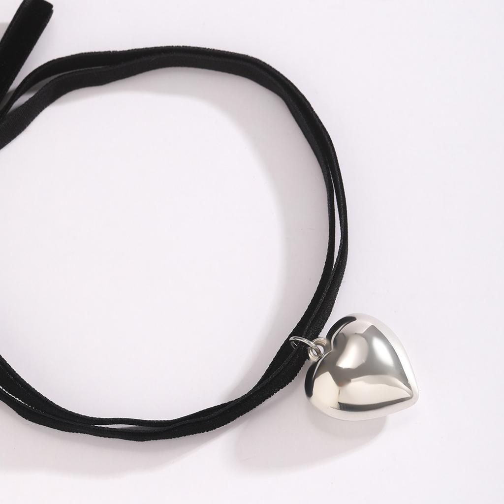 Love Heart Bowknot Decoration Necklace Luxury High-grade Color Velvets Collar Online Celebrity Jewelry for Women