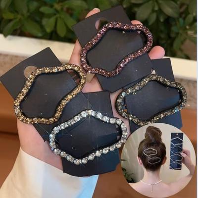 Nová Dámska spona do vlasov Plná diamantová v tvare obláčika Zadná spona do vlasov Doplnok na úpravu poletujúcich vlasov Uchopovacie klipy Kamienky Pokrývka hlavy