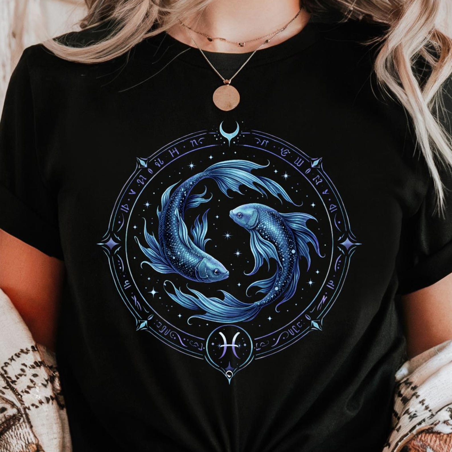 Pisces Zodiac Shirt | Celestial Fish Astrology Graphic Tee XL