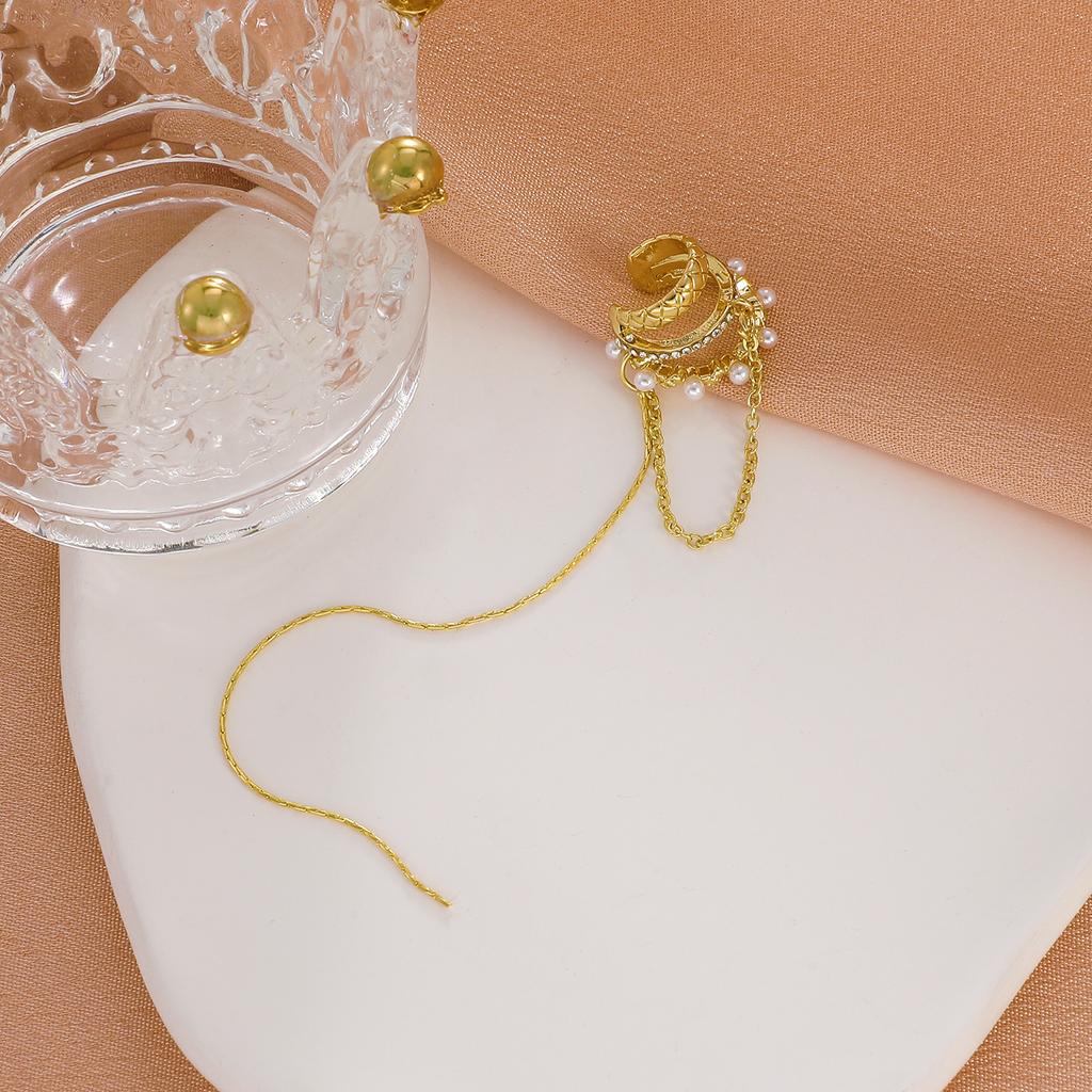 LATS Simple Fashion Punk Chain Ear Cuff for Women Clip on Earrings Gold Color Ear Cuff Non-Piercing Earring Trendy Zircon Gift