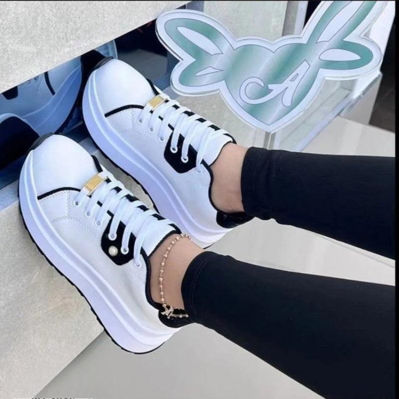 New Large-sized Thick-soled Sports Women's Shoes and Shallow Lace-up Casual Sneakers