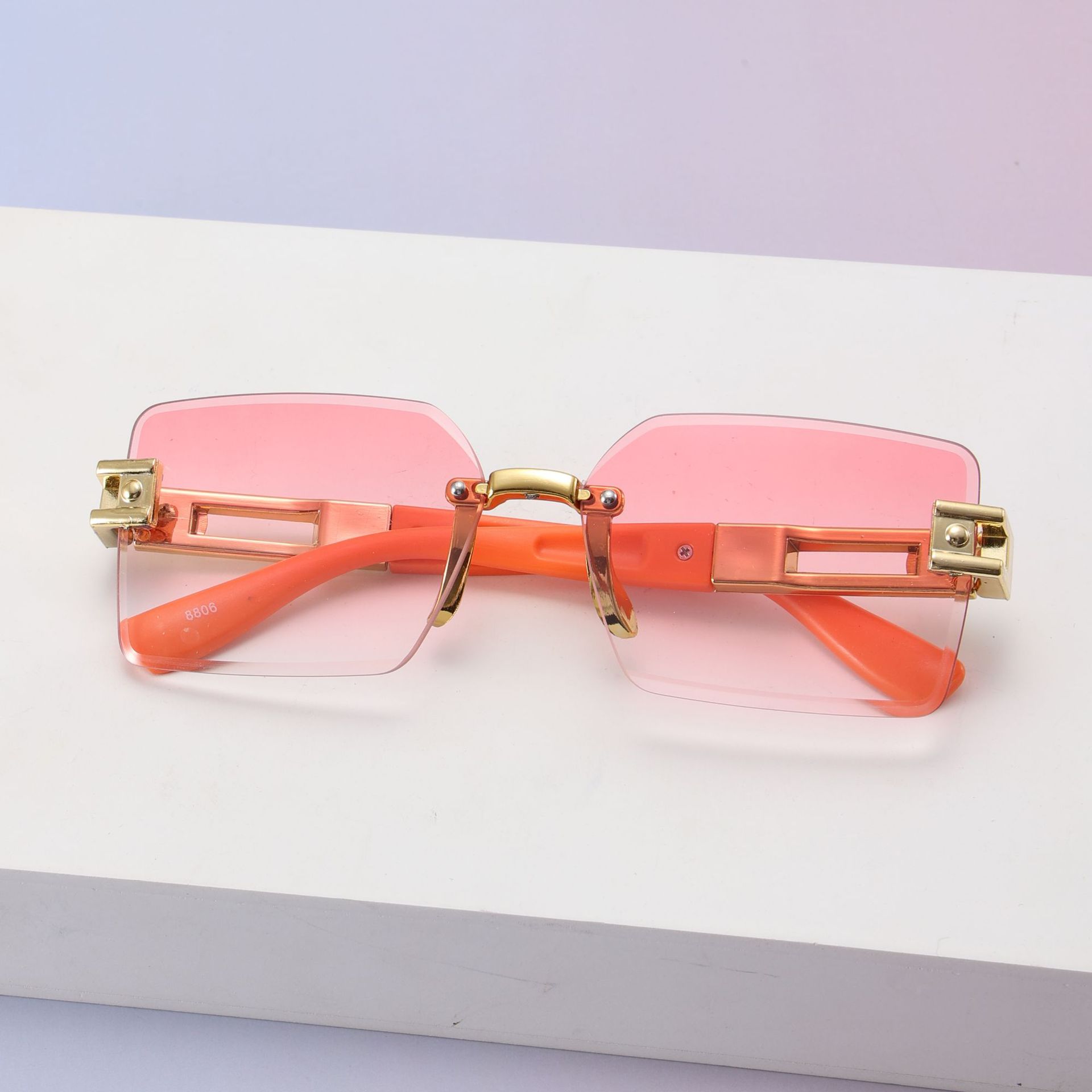 

Frameless Diamond Trimmed Square Sunglasses Sunglasses Ladies Fashion Commuter Sunglasses