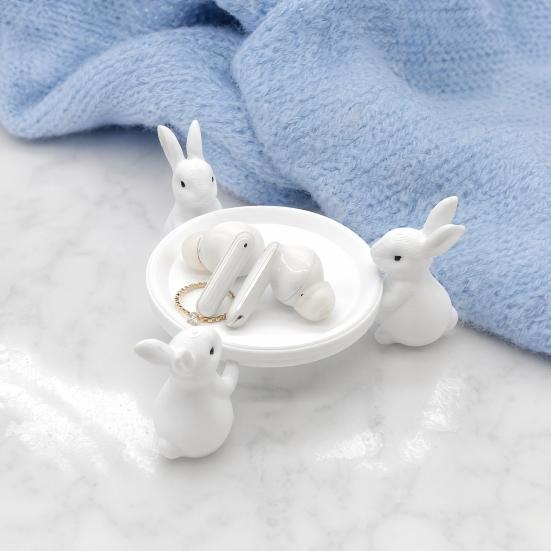 jijijing 3D Printed Cute Rabbit Tray Figurine, Multi-Functional Desktop Storage Holder for Headphones Jewelry Small Trinkets, Stable White Ring-Shaped