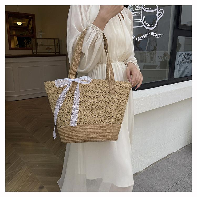 Holiday Straw Bag Lace Woven Bag Large Capacity Tote Bag Women's Spring and Summer New Seaside Shoulder Bag Summer Beach Tote Handbag