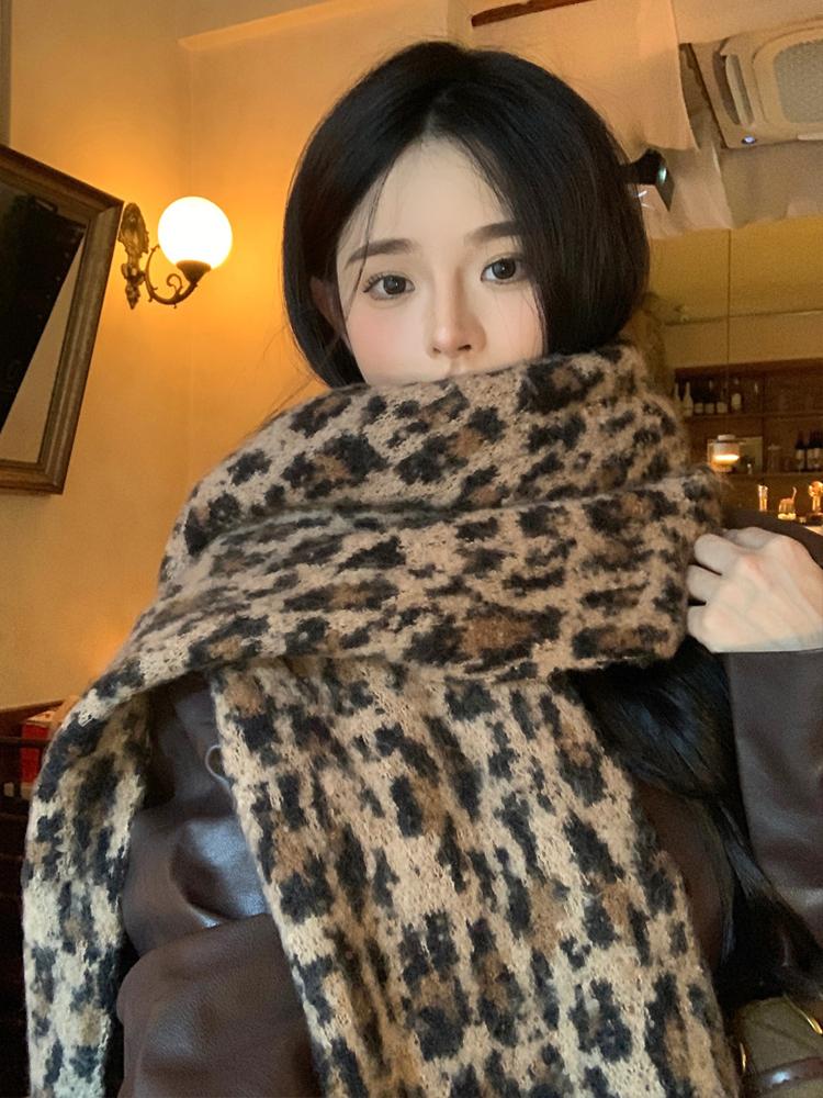 Women Winter Knitted Scarf Headscarf Ladies Men Casual Leopard Print Warm Scarve Mujer Male Foulard Wrap Shawl New Unisex Retro