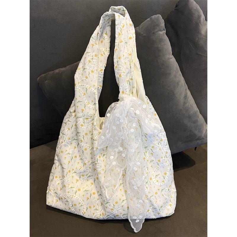 

Special-Interest Design Floral Canvas Bag 2025 New Arrival Summer Idle Style Large Capacity Totes Travel Shoulder Bag White + silk scarf