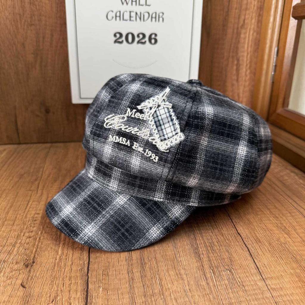 Autumn and winter age-reducing octagonal hat women's retro plaid lace bow beret patch embroidery atmosphere newsboy hat