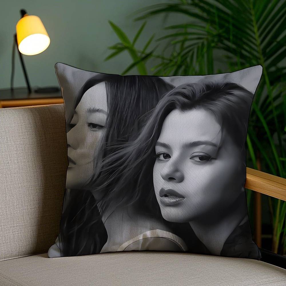Singer Beautiful Freen And Becky-B Наволочка Наволочка против пылевых клещей Невидимая молния Шелковистый короткий плюш Чехол для диванной подушки 12x12Inch