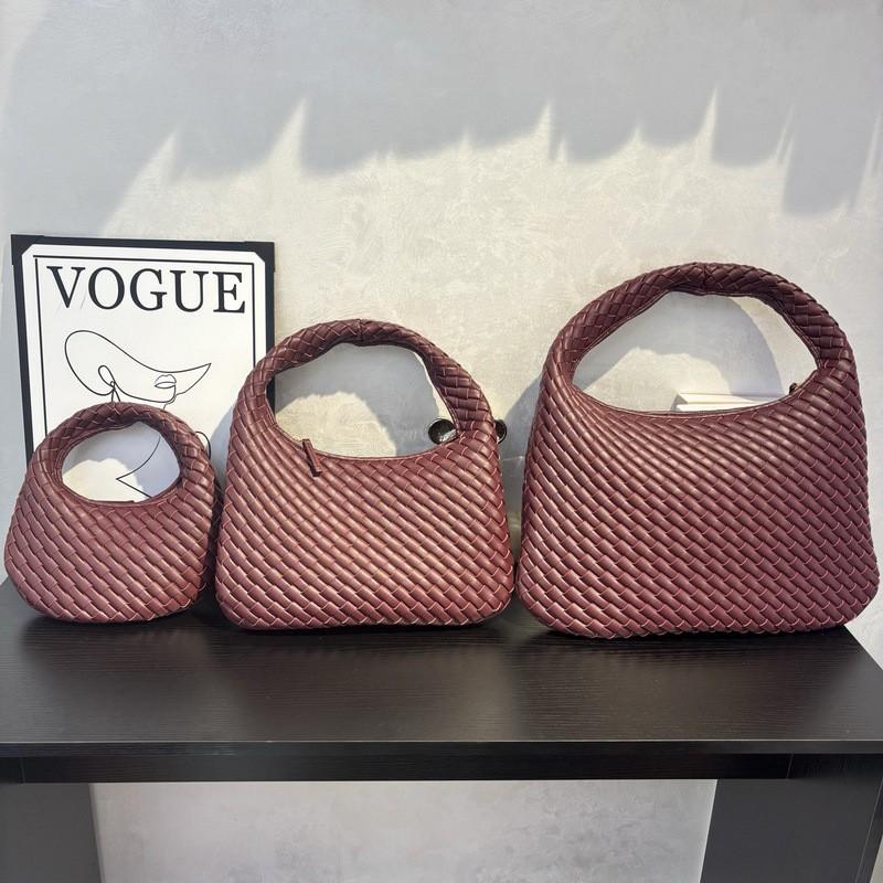 

Leather Women s Bag With Niche Design Hand Woven Armpit Tote 25 Small: 25x15x5cm вино красного