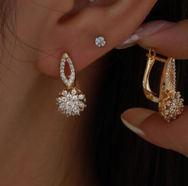 Women s Trendy Geometric 18K Gold Plated Zircon Hoop Earrings for Wedding Engagement Brass Jewelry золотой