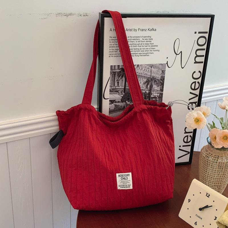 Simple Solid Color Striped Pleated Nylon Bag Women's Autumn and Winter Shoulder Messenger Bag Large Capacity Canvas Bag Commuter Bag