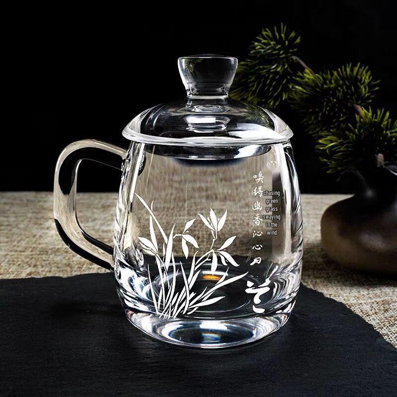 

Керамическая кружка для чая ручной работы с крышкой