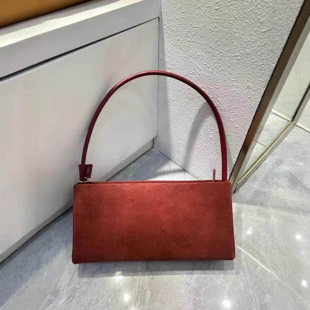 Cowhide Mini Clutch Bag – Compact & Stylish Shoulder Bag for Travel and Everyday Use
