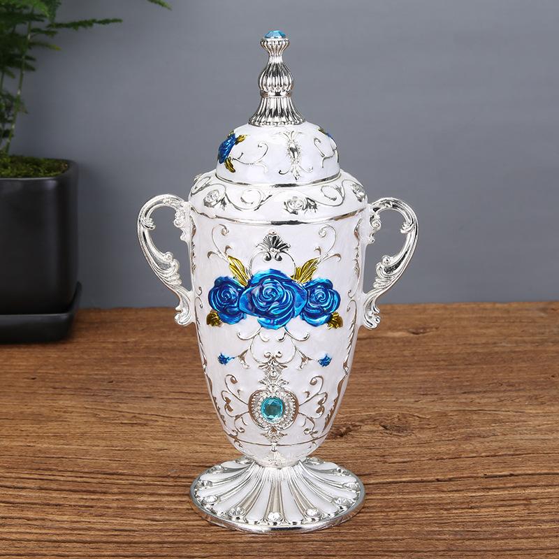 European toothpick box, living room fashion coffee table, automatic hand press toothpick holder, creative fashion retro ornament, toothpick jar