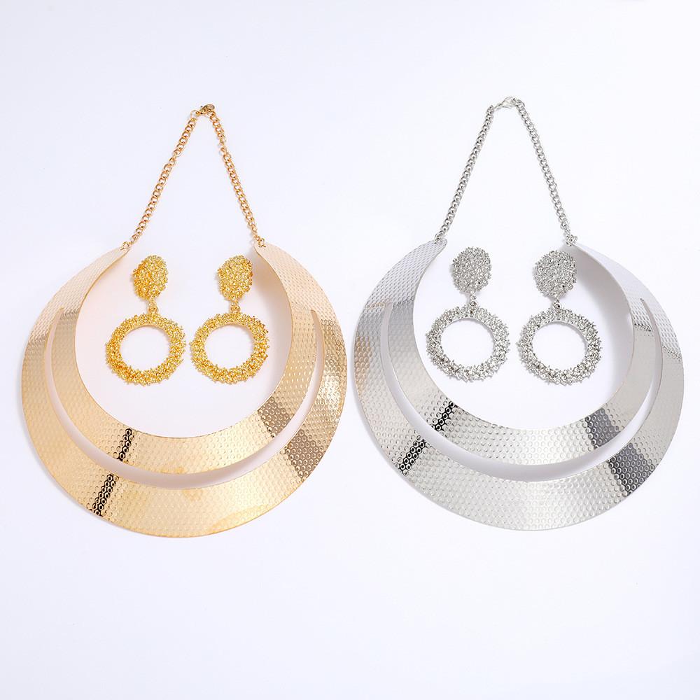 Metallic Geometric Necklace And Earring Set With Snake Chain For Boho Fashion Enthusiasts