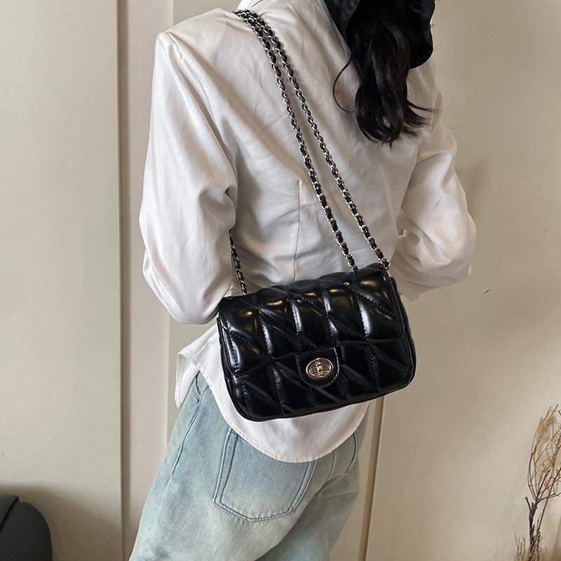 Popular small bag women's new versatile chain messenger bag shoulder small square bag