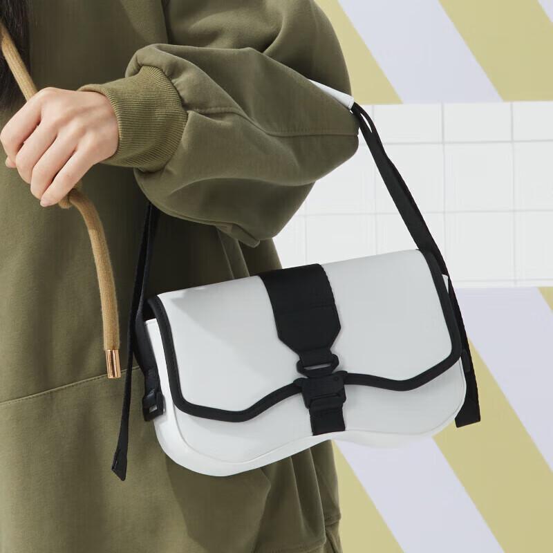 PUMA Women's Fashion Shoulder Bag