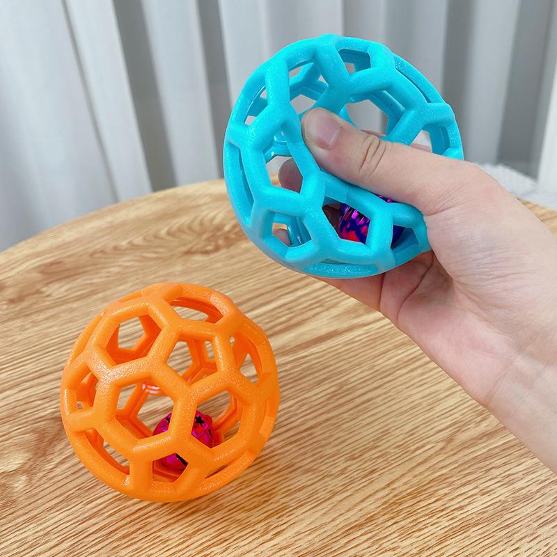 Kauspielzeug für Hunde, natürlicher TPR-Ball mit Glöckchen, interaktives Trainingsspiel für Haustiere, Katzen, die im Freien spielen, Zahnreinigung für Welpen, Molarenzubehör