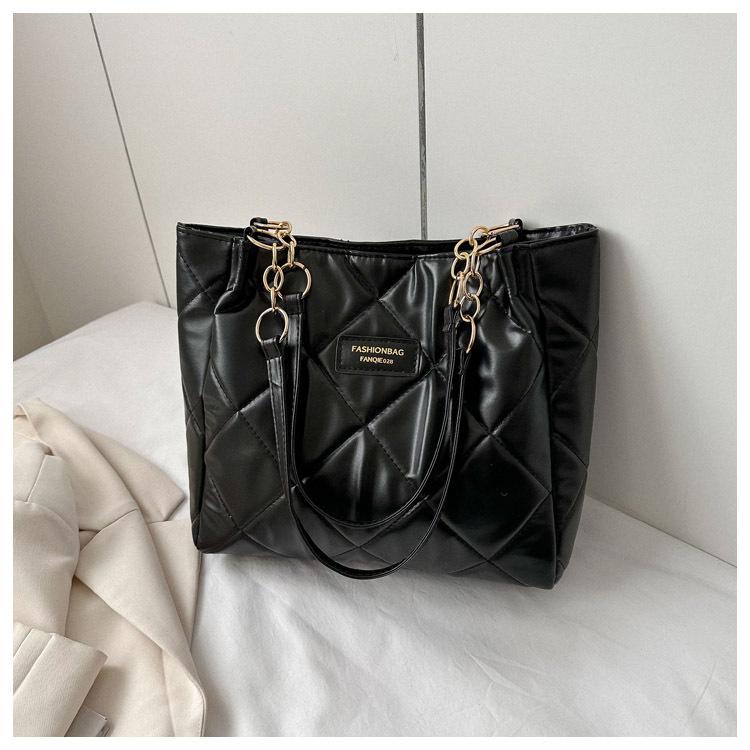 

Повседневная сумка большой вместимости, женская весенняя новинка, простая наплечная сумка, модная текстурная сумка-тоут чёрный