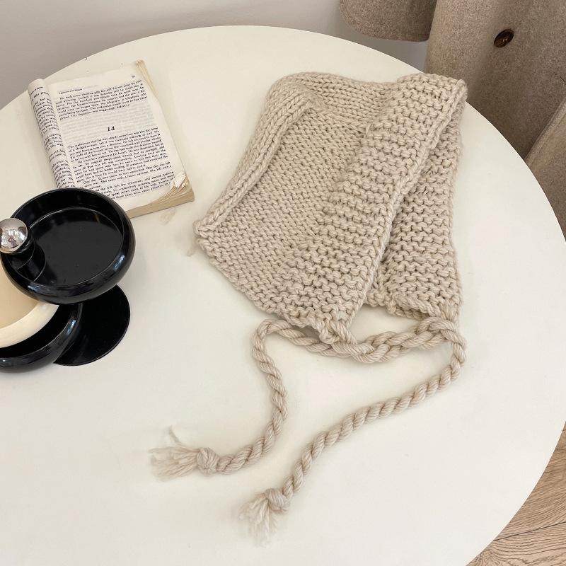 

Autumn and winter straps Little Red Riding Hood women s thickened warm knitted hat fashionable face small ear protector wool hat Adult (55-60cm)