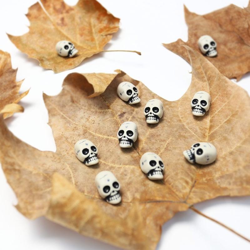 10Pieces Halloween Skull Heads Scary Prank Props Terrifying Skull Mini Skeleton