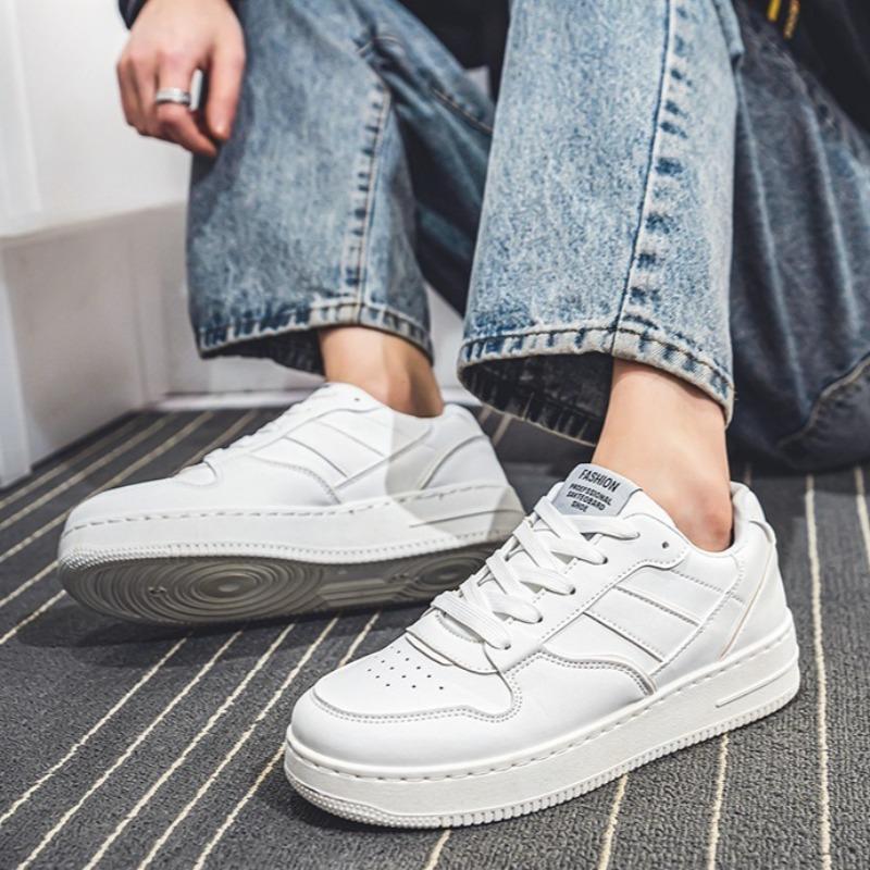 Men's White Sneakers Shoes Fashion Breathable Versatile Student Board Shoes Men Simple Niche Comfort Casual Shoes Zapatos Hombre