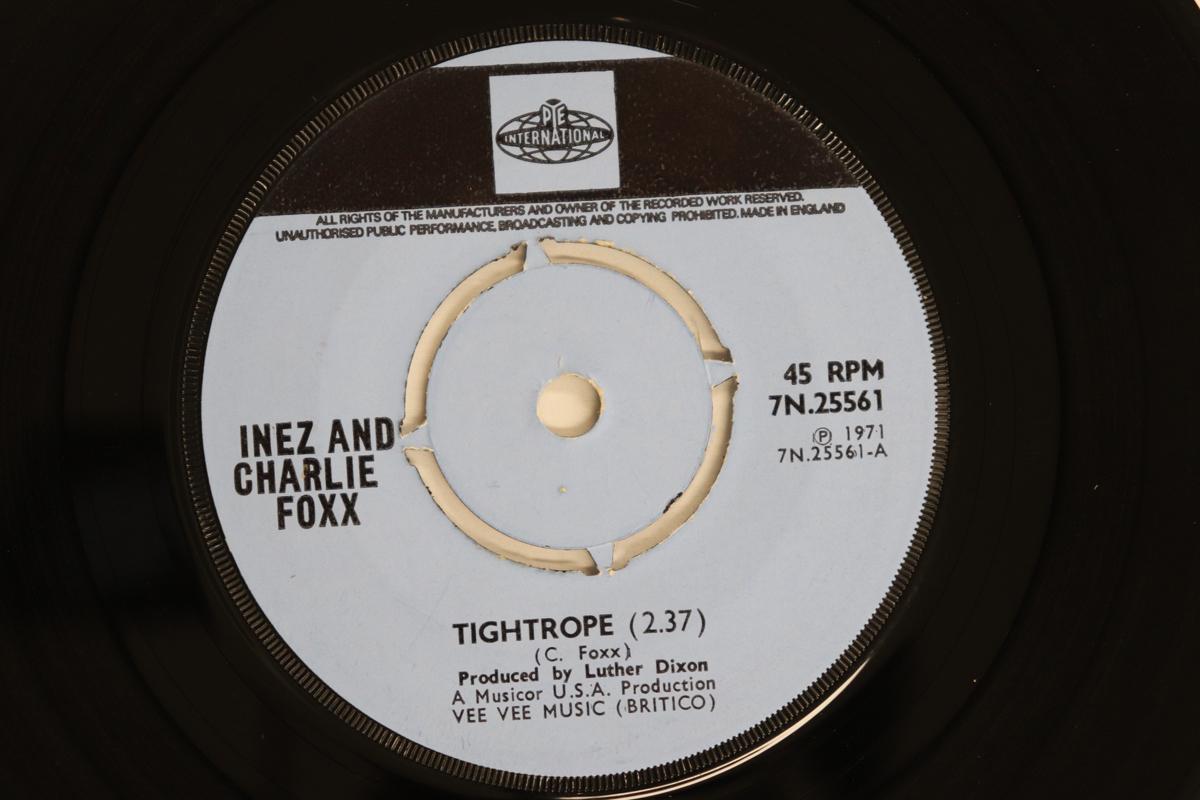 

7inch Record INEZ & CHARLIE FOXX - Tightrope 7N25561 Pye Internation 1971 UK Soul/Funk Used