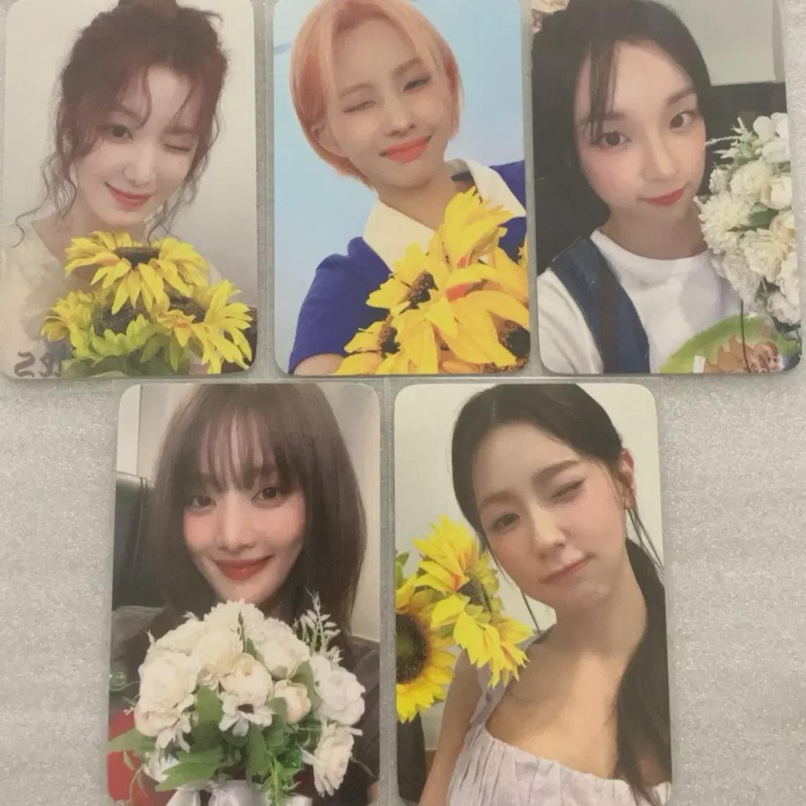 

Gidle Withmuu Предварительный заказ Benefit Set Photocard Неизданная фотокарточка