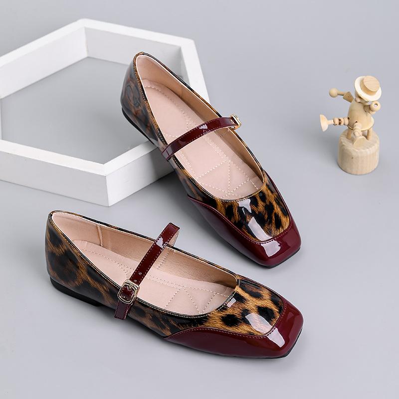 Mary Jane Shoes for Women Dressy Square Toe Ballet Flats with Strap Comfortable Walking Shoes Women's Soft Faux Leather Anti-Slip Ballerina Shoes