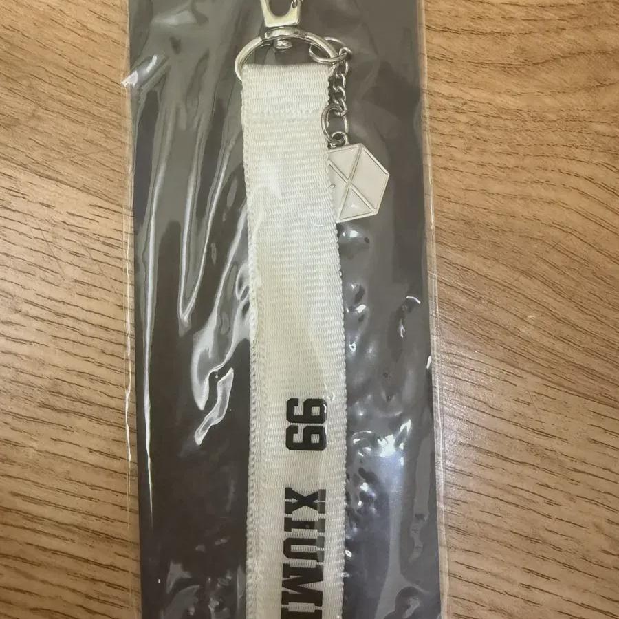 

Exo Xiumin Pendant Nametag