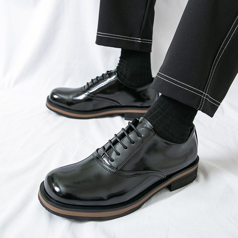 Fashion Fashion Brand Men's Lace Up Square Toe Breathable Business Casual Leather Shoes Spring New Men Comfortable Oxford Wedding Shoes