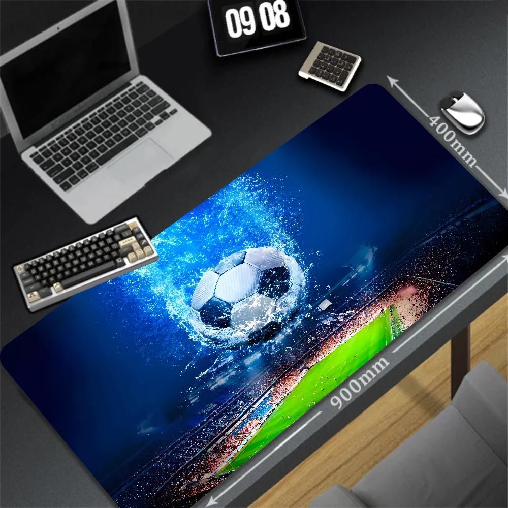 Velká podložka pod myš Anime Fotbal Kreslená podložka na stůl Herní příslušenství pro PC Podložka pod myš Vlastní stolní podložky Protiskluzová gumová podložka pod klávesnici