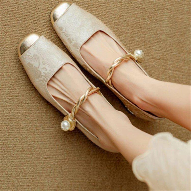 National Style New Chinese High Heels Women's 2025 Spring New Light Luxury Gentle Evening Breeze with Skirt French Thick Heel Single Shoes