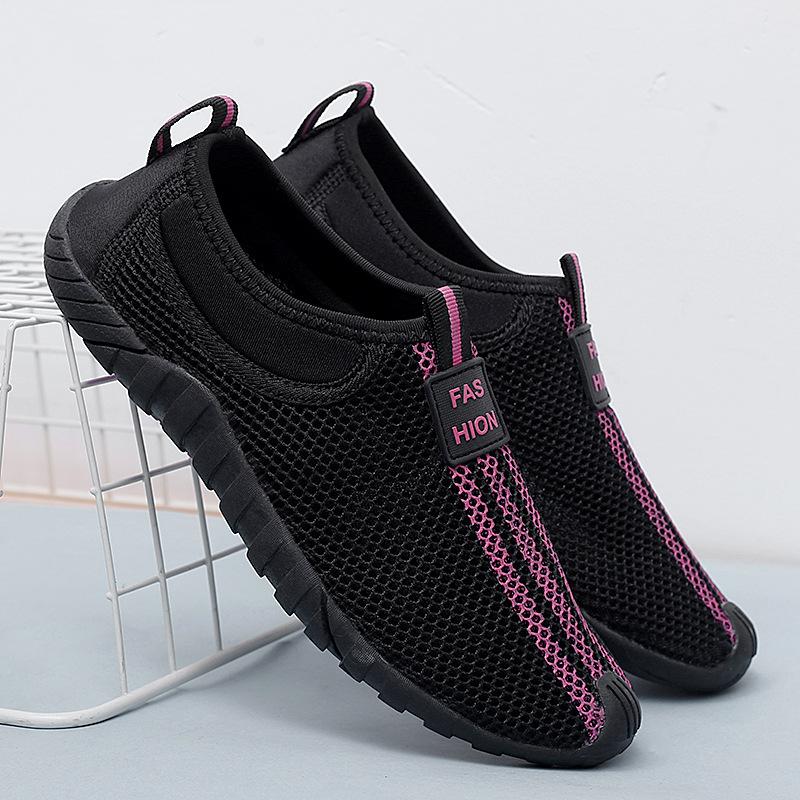 

2025 низкие уличные праздные модные ленивые туфли дышащие сетчатые туфли на одной педали легкие нескользящие походные походные туфли 40