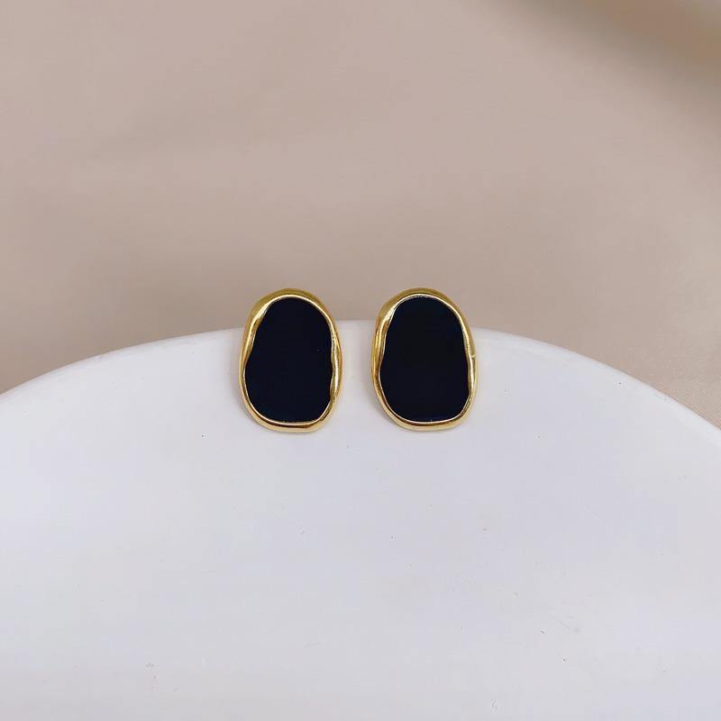 Retro Hong Kong Style Black Geometric Light Luxury High-End Design Stud Earrings