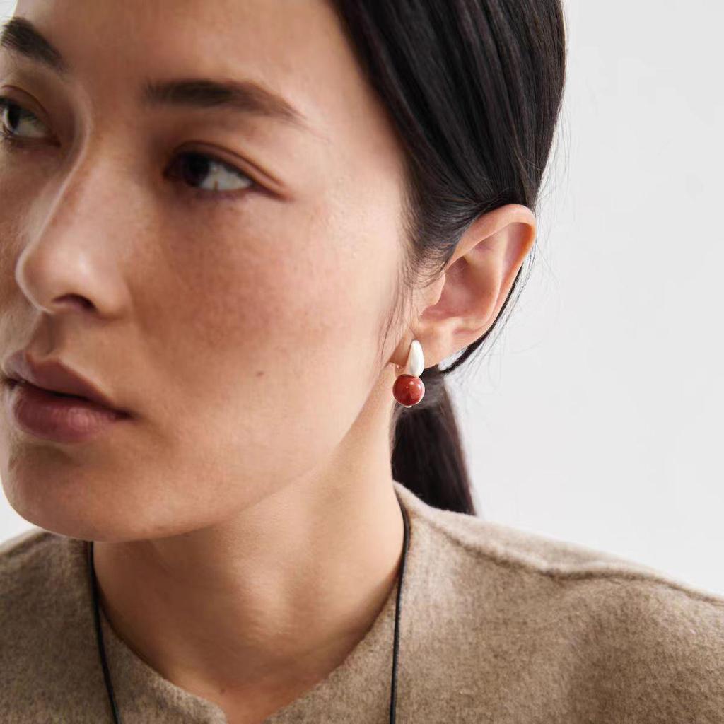 Elegant South Red Agate Stud Earrings: Classic, Versatile, High-End, Unique Design for Women