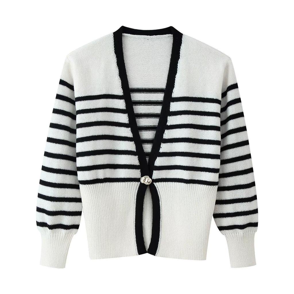 2026 Stylish Minimalist V-Neck Button Knit Cardigan for Women
