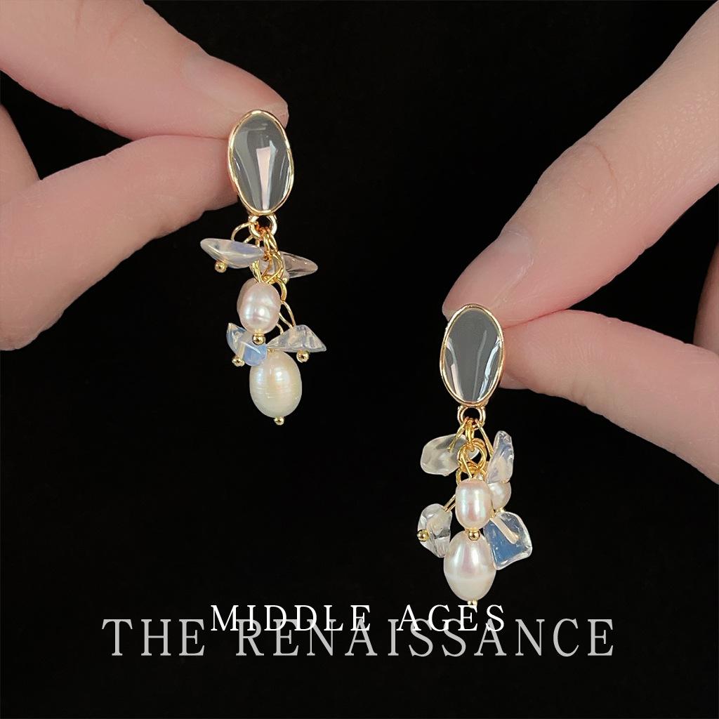 Легкие серьги с бахромой из пресноводного жемчуга, серьги-пусеты во французском ретро придворном стиле для женщин