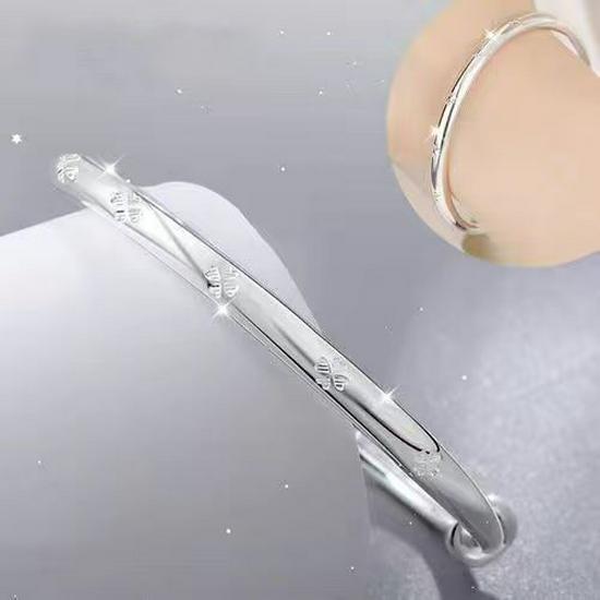 Silver-Plated Star-Studded Women's Bracelet - Fashionable, Elegant, and Versatile Design