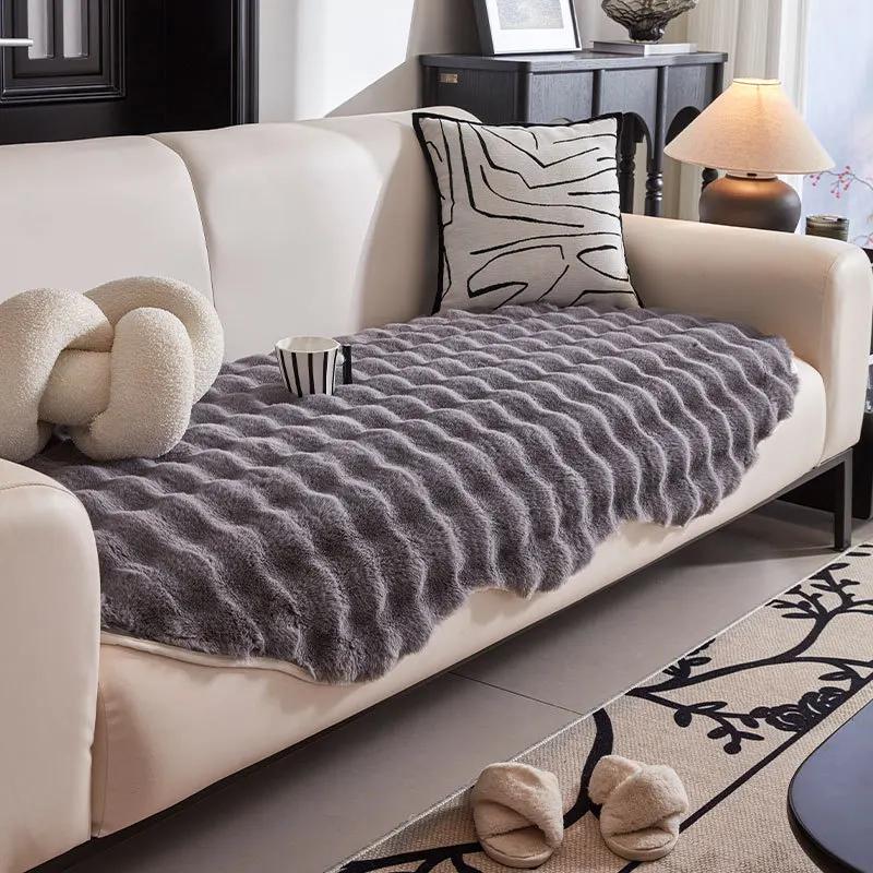 

Утолщенный искусственный мех кролика плюшевый чехол для дивана нескользящий мягкий диван полотенце чехол для подушки для дивана для гостиной современный домашний декор 70x70