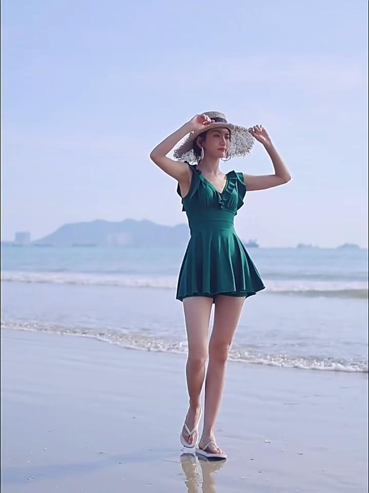 

Новый цельный тонкий купальник с открытой спиной и воланами Fairy.