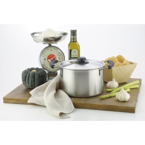 Yoshikawa Deep Saucepan, 22cm, Induction and Direct Heat Compatible, Simple Style Cooking, Stainless Steel, Made In Japan, Tsubame-Sanjo, YH8684