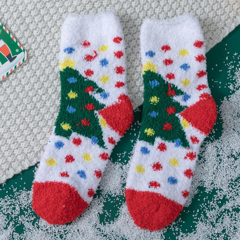 Women's Non-Slip Coral Fleece Christmas Socks, Mid-Tube, Thick and Plush, Perfect for Autumn and Winter, Ideal As Cozy Sleep Socks.